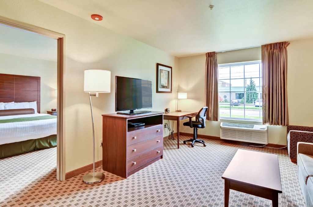 Double Suite (full double bed)