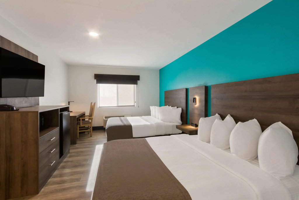Standard Quadruple room