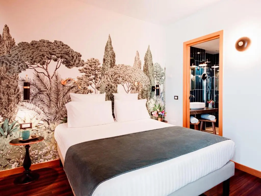 Superior Double room (full double bed)