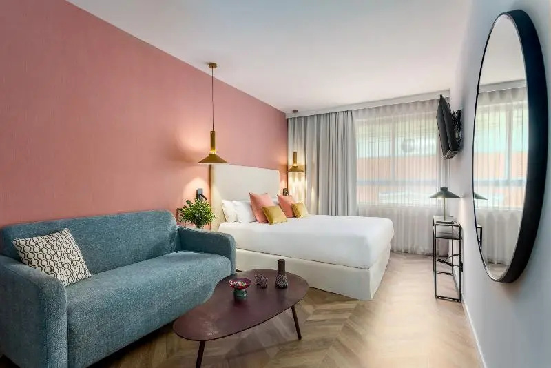 Deluxe Double room (twin beds)