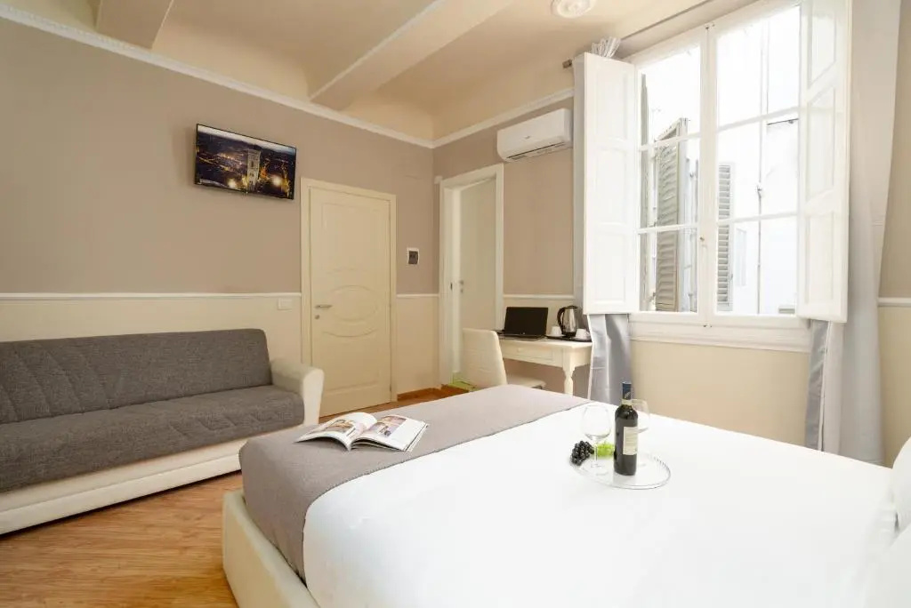 Classic Triple room