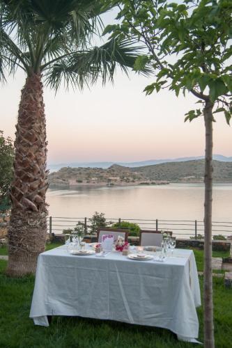 Villa Maria Elounda 4 *