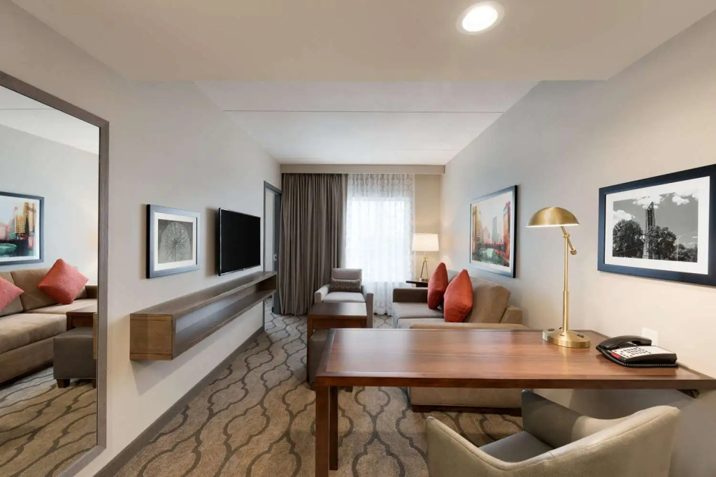 Embassy Suites by Hilton Chicago Naperville - Chambres