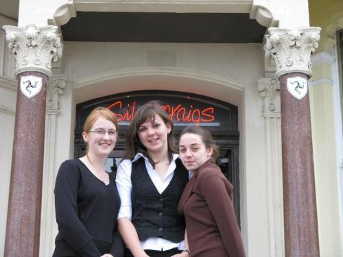 gallery_image_hidden_17