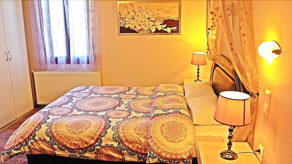 Anesis 3 *