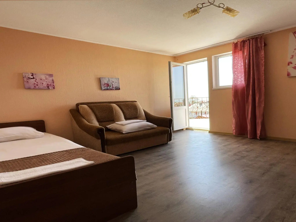 Standard Triple room with balcony and with sea view