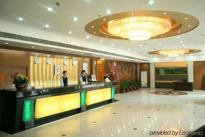 Lobby & Reception