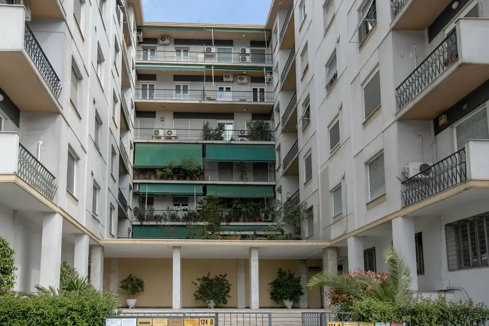 Luxurious 4 Bdrm 3Bath Apt 1- Athens