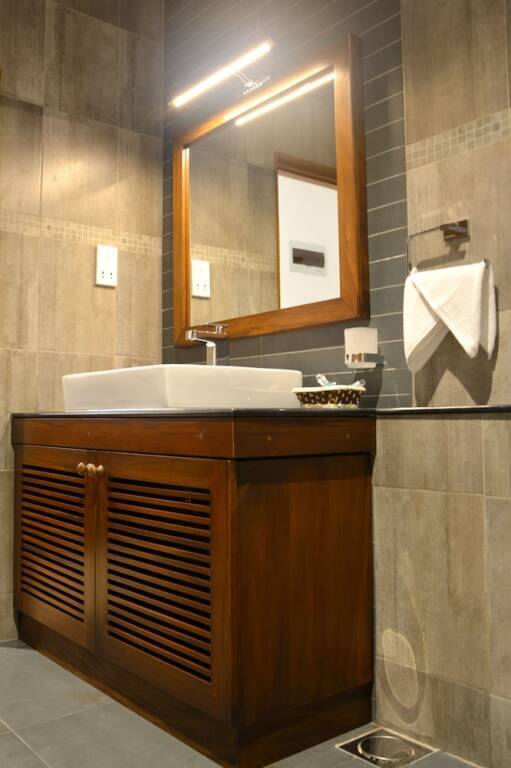 Refresh Hotel