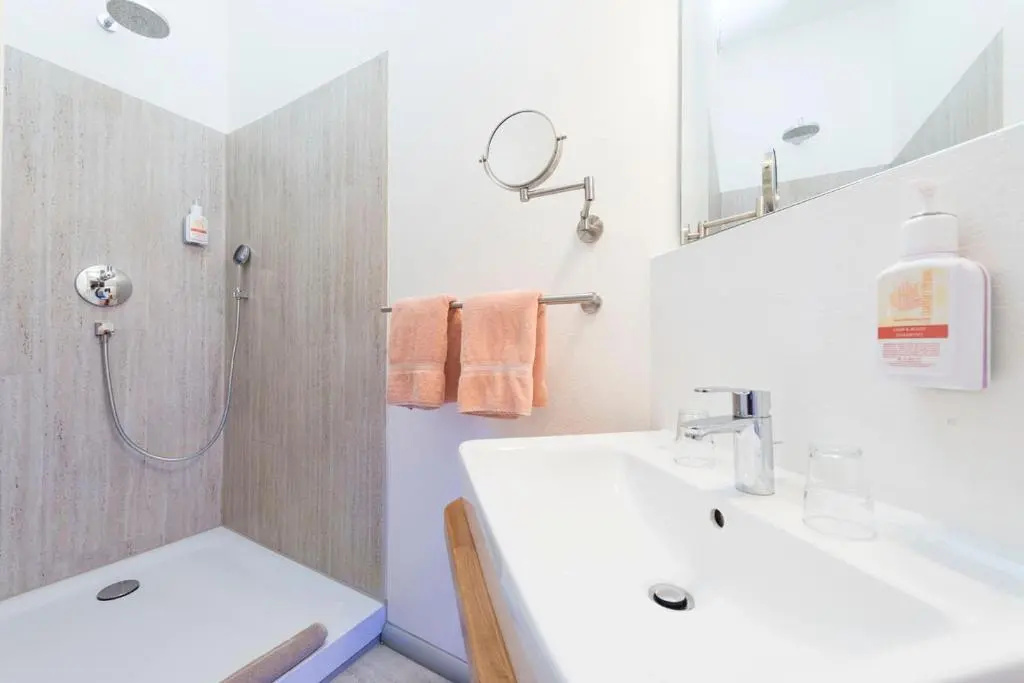 Hotel Schwarzer Adler - Chambres