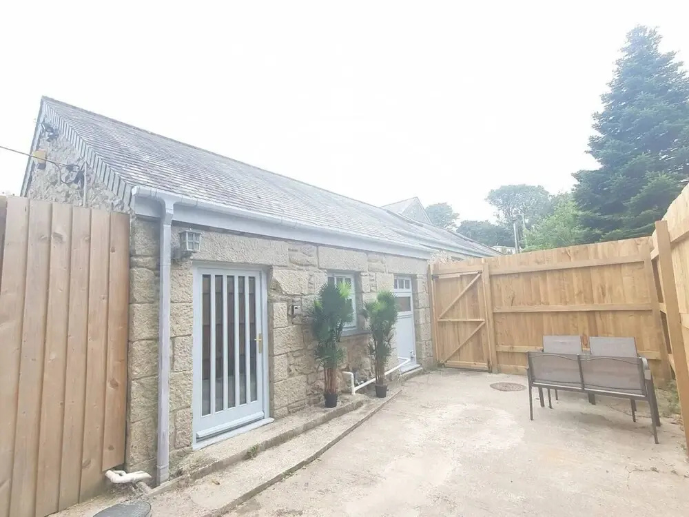 Remarkable Farmhouse House That Sleeps 11