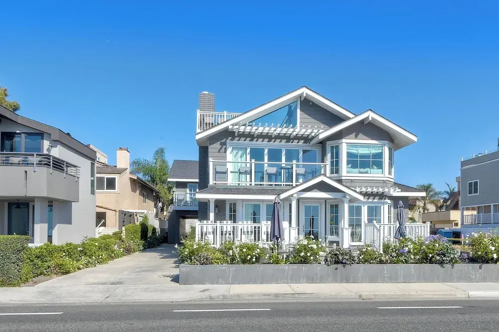 3636 Carlsbad Blvd - Lower