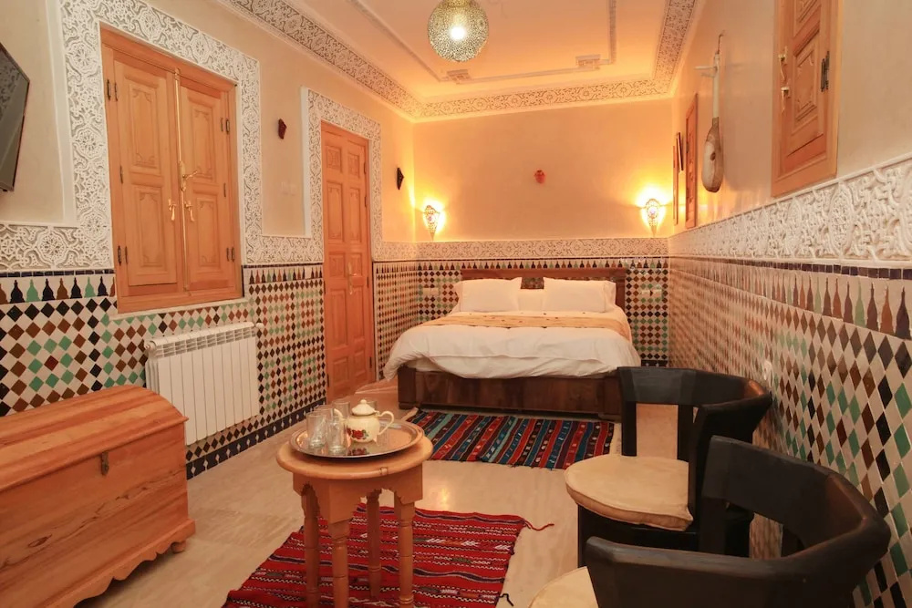 Luxury Double room (full double bed)