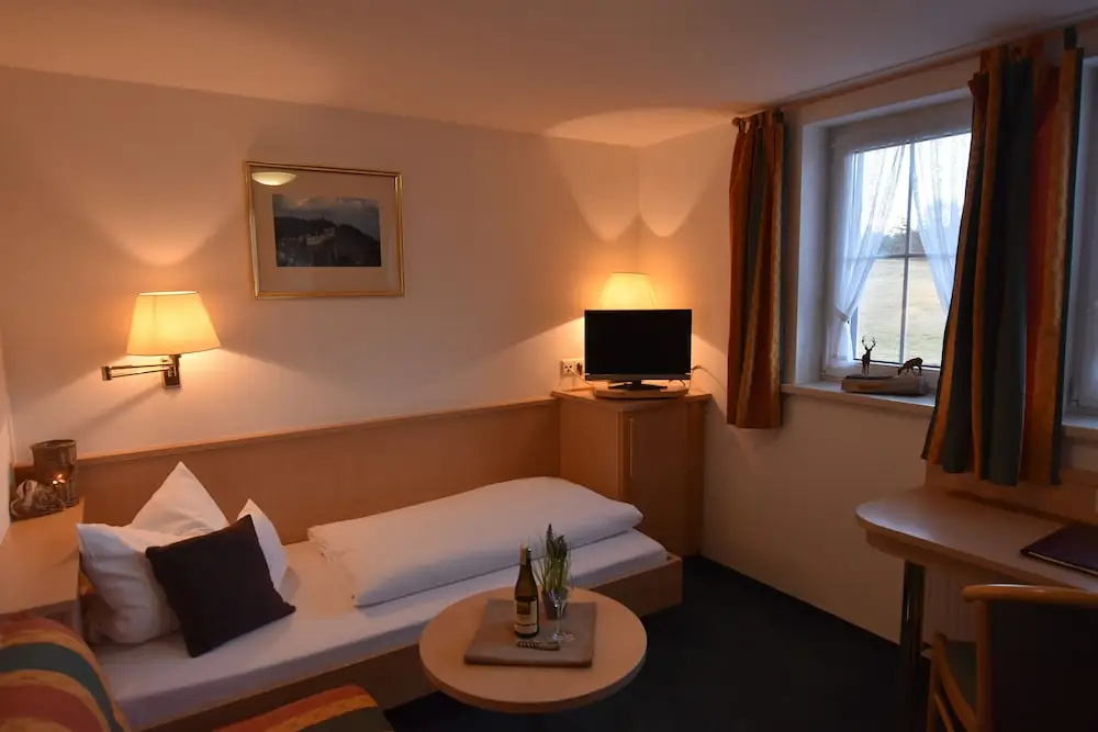 Comfort room