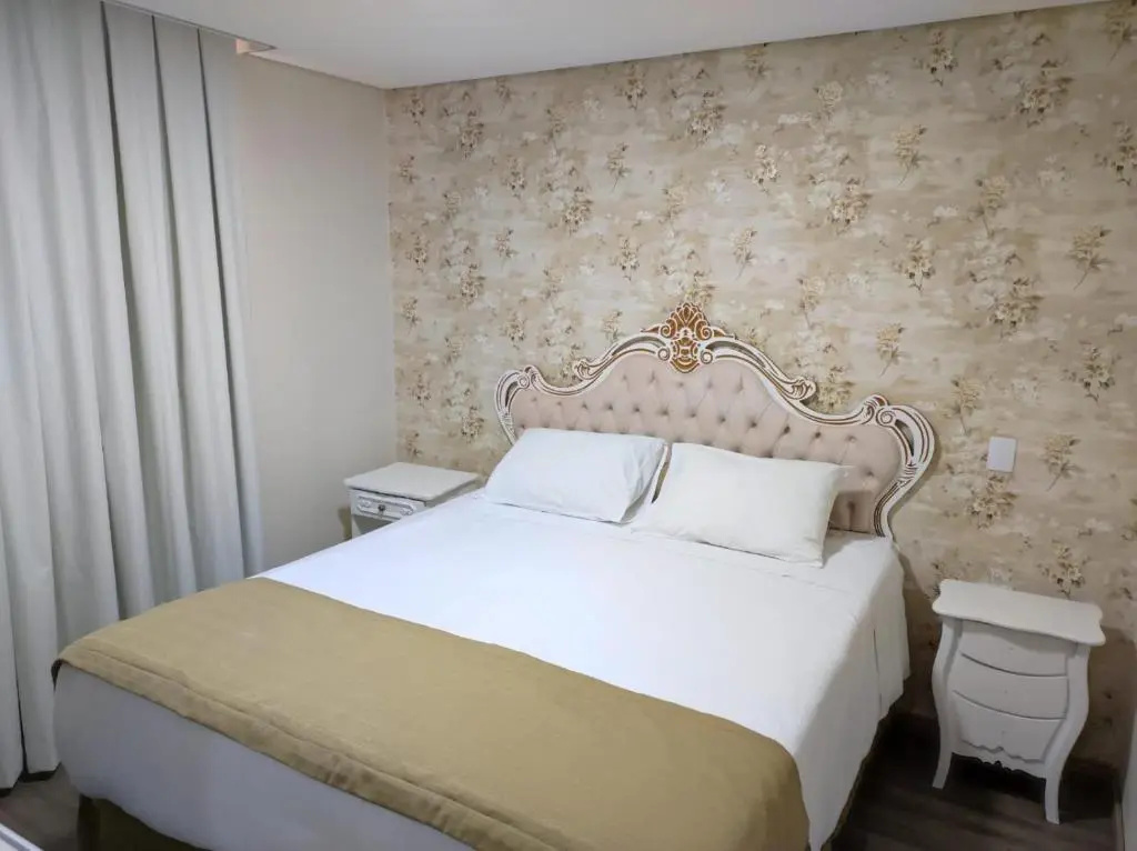 Double Suite (full double bed)