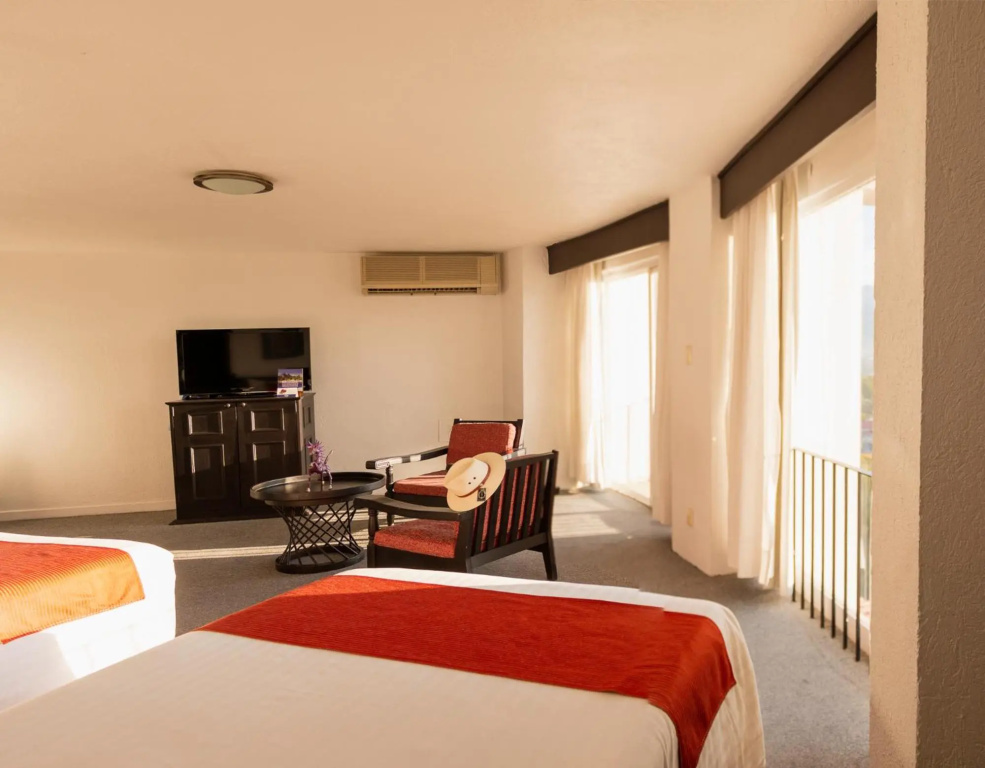 Hotel Victoria Oaxaca — 3