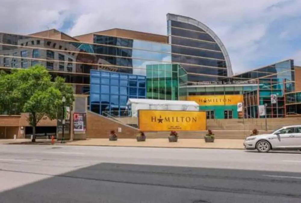 Stunning Nulu 1BR Cozysuites 06