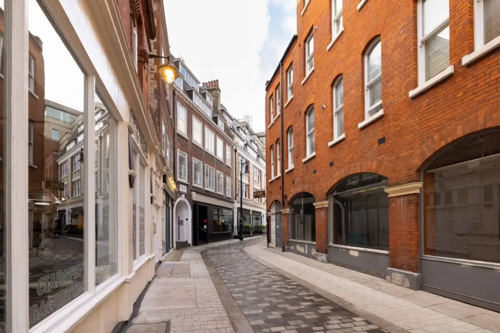 The Mayfair Arms - Modern & Bright 2BDR Apartment