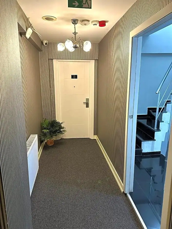 Comfort room
