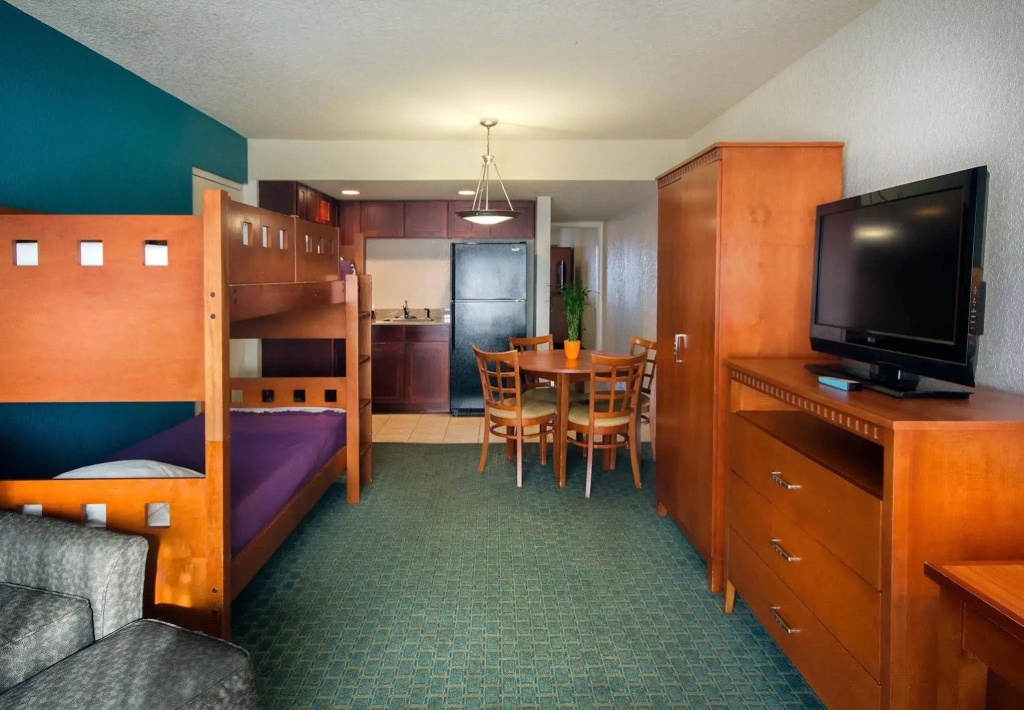 Ramada by Wyndham Hotel & Water Park - Général