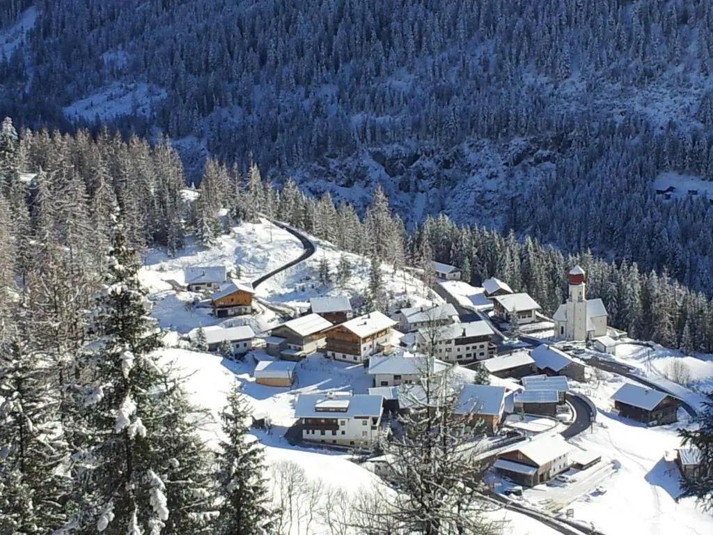 3 Bedrooms Chalet