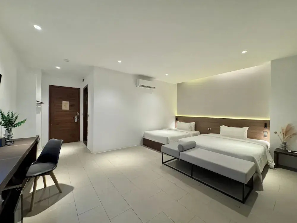 Hotel photo 12