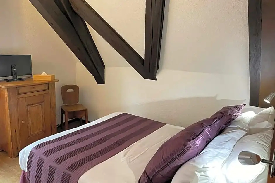 Hotel De La Couronne - Chambres