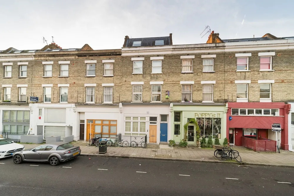 Beautiful West Ken One Bed Apartment