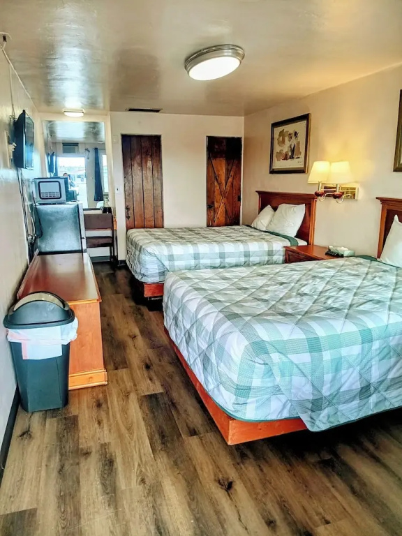 Economy Double room (full double bed)