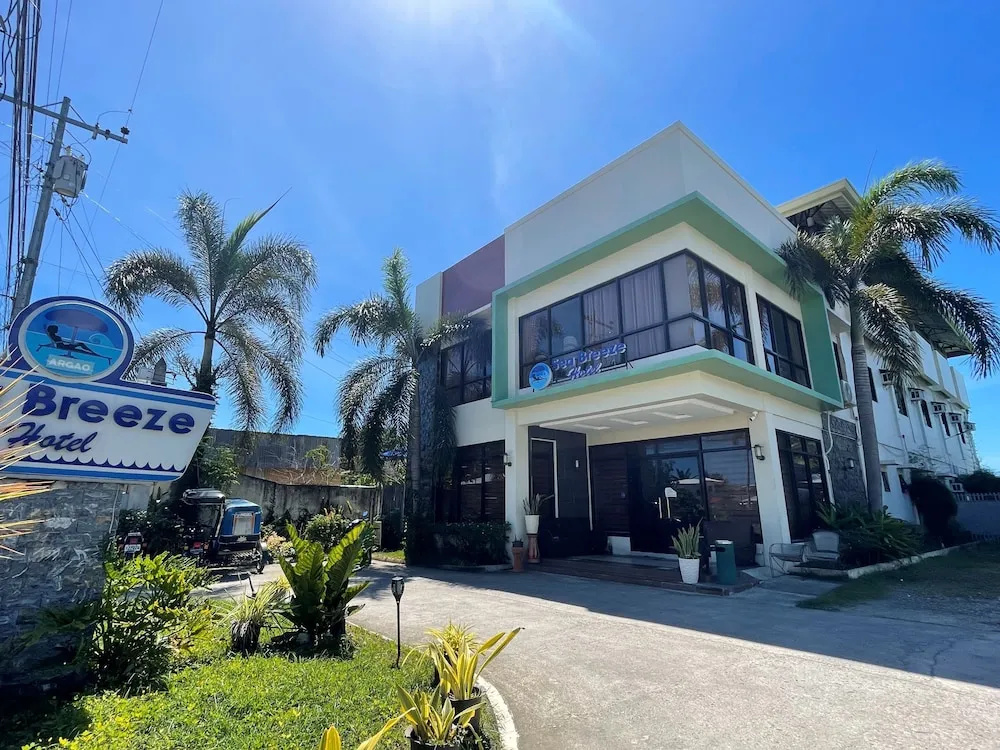 Argao Seabreeze Hotel powered by Cocotel