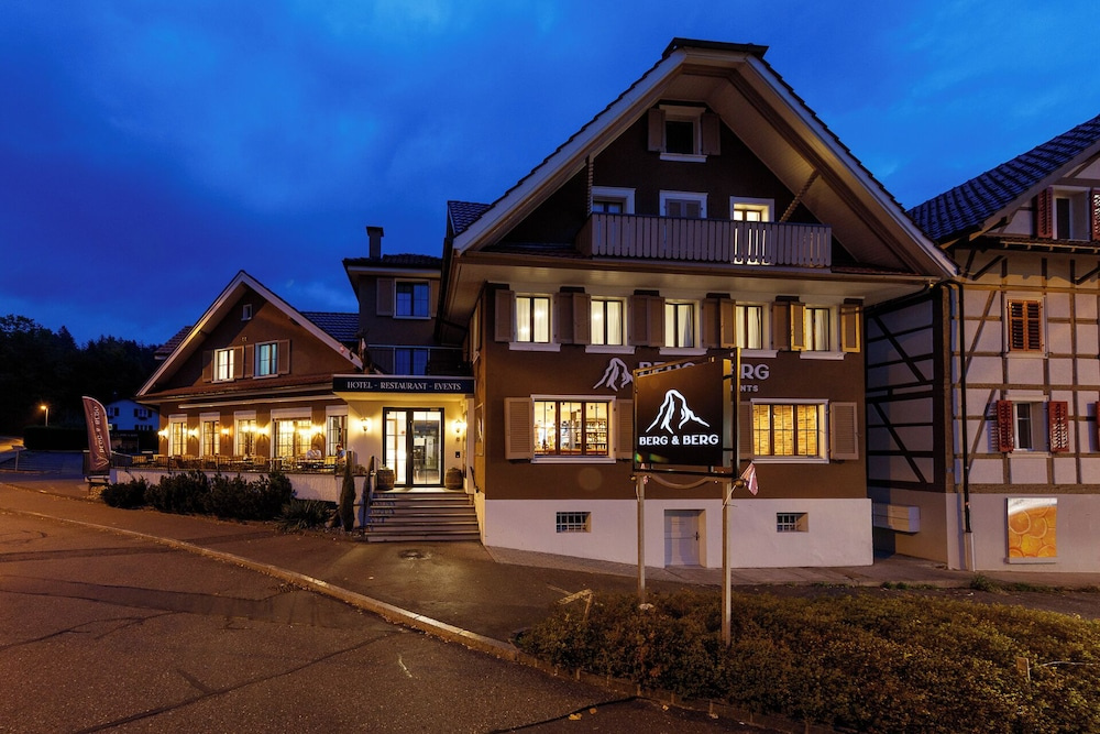 BERG & BERG Hotel - Hellbühl Self-Check-in