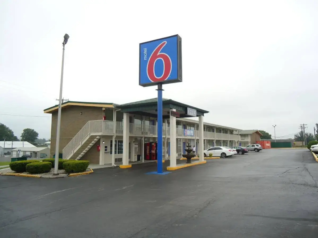 Motel 6 Somerset KY