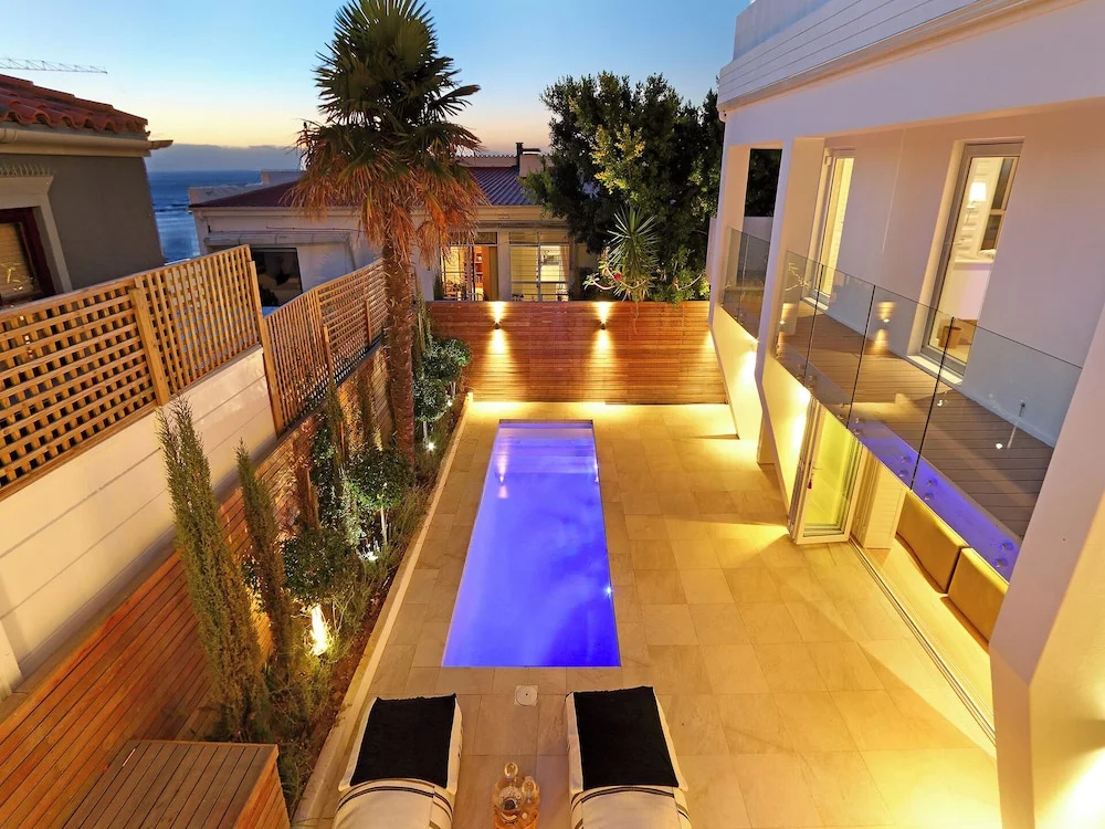 YOLO Spaces - Clifton Private Beach Villa