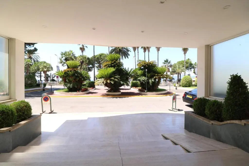 1 Bedroom Henri IV on the Croisette 240