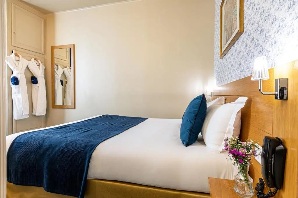 Hotel Romance Malesherbes by Patrick Hayat 66
