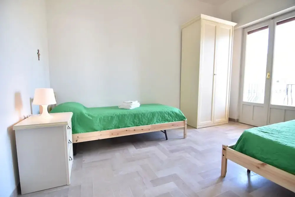 2 Bedrooms Apartment