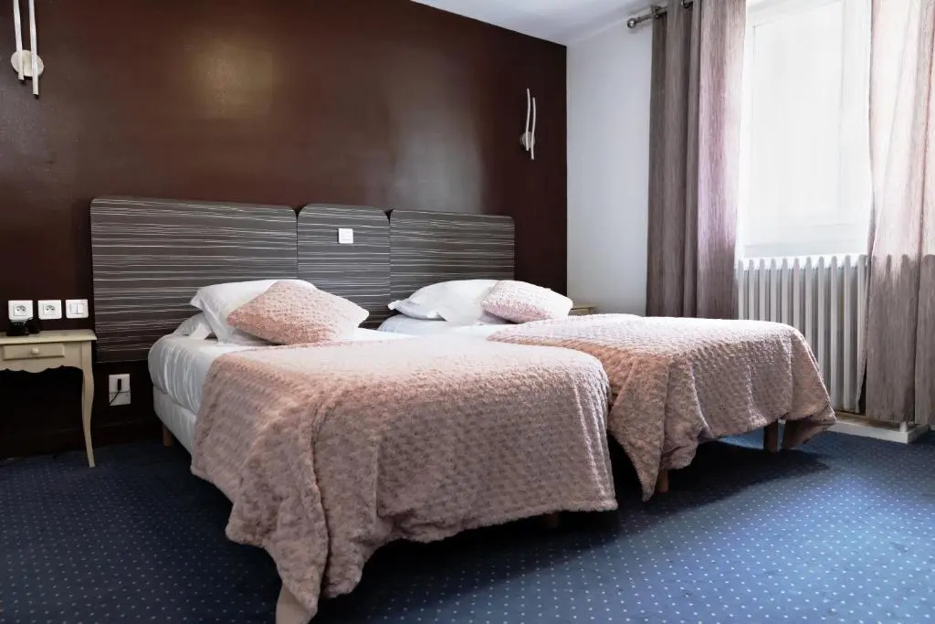 Standard Double room (twin beds)