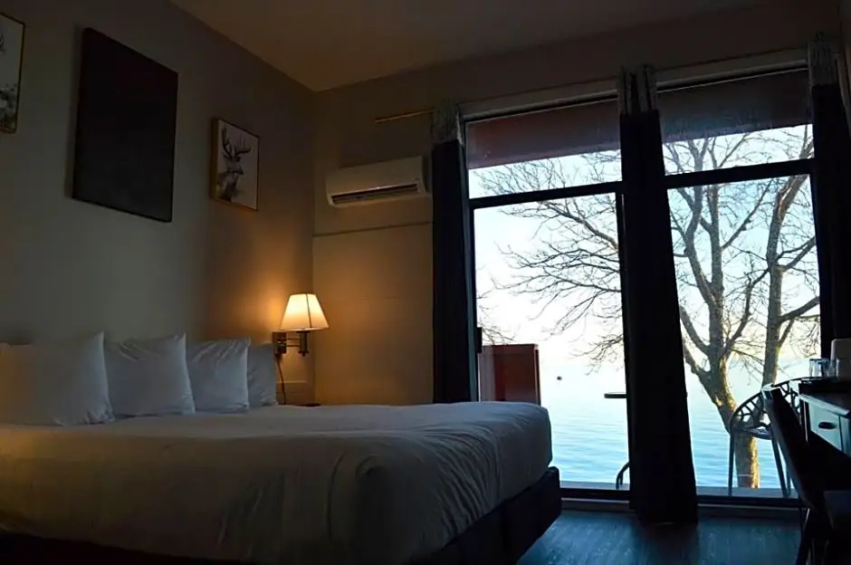 Double Suite with ocean view (full double bed)