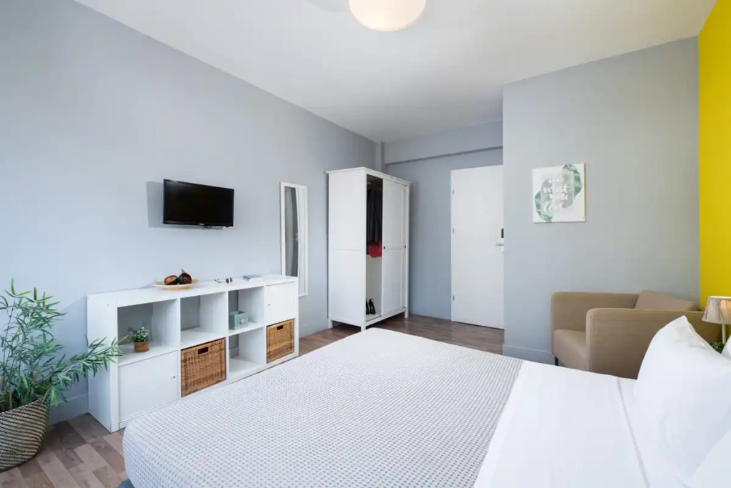 Отель Enattica Syntagma Living в Афины