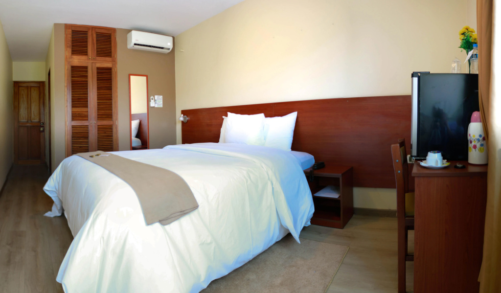 Hotel Las Palmas — 3