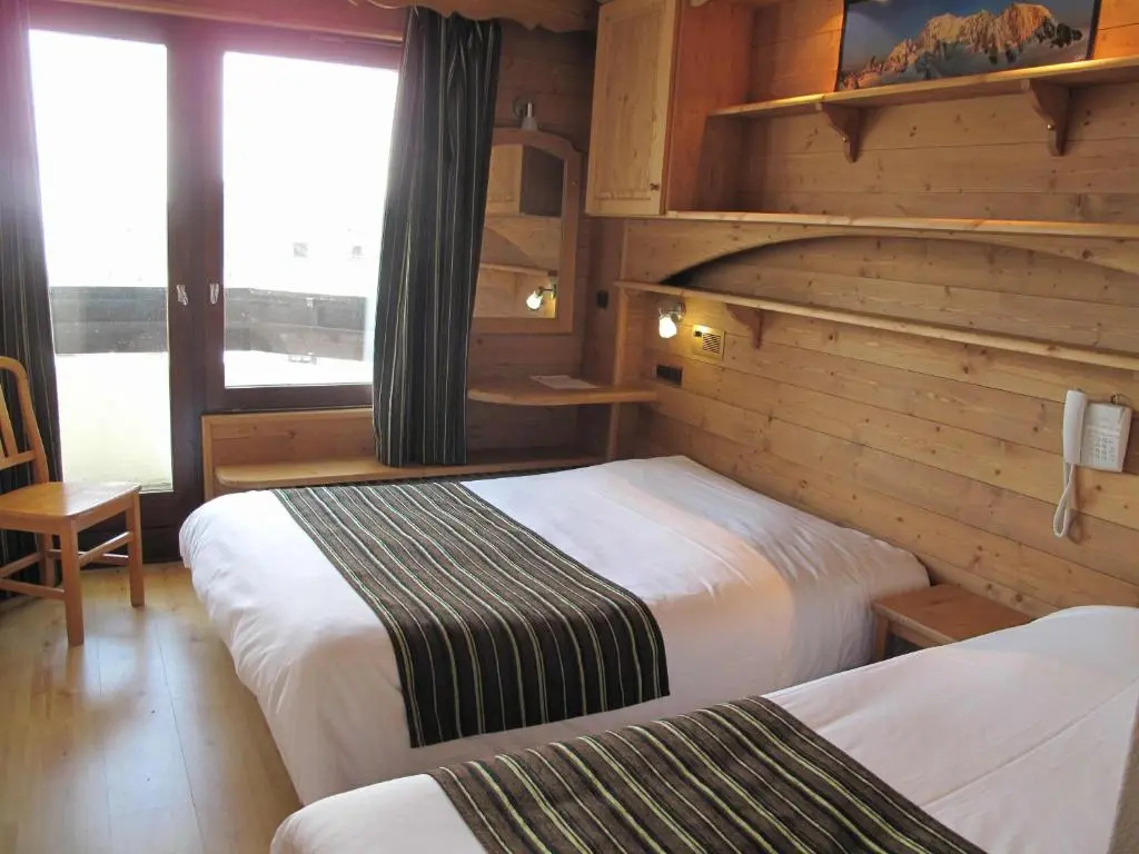Standard Double room (full double bed)