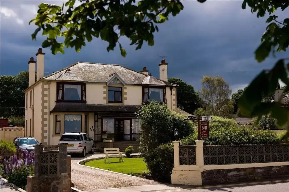 The Wetherby Sea-View House