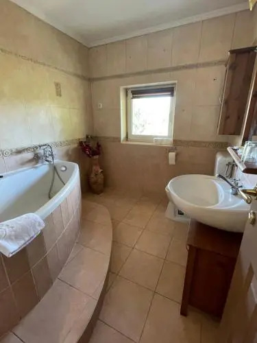 Bagolyvár Guesthouse, Restaurant, Wellness - фото 5