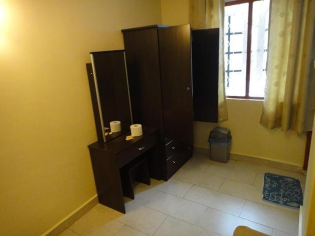 Eight Mentigi Guesthouse