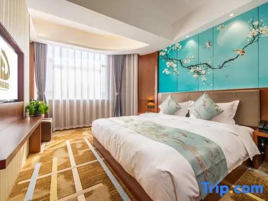 Deluxe Double room (full double bed)