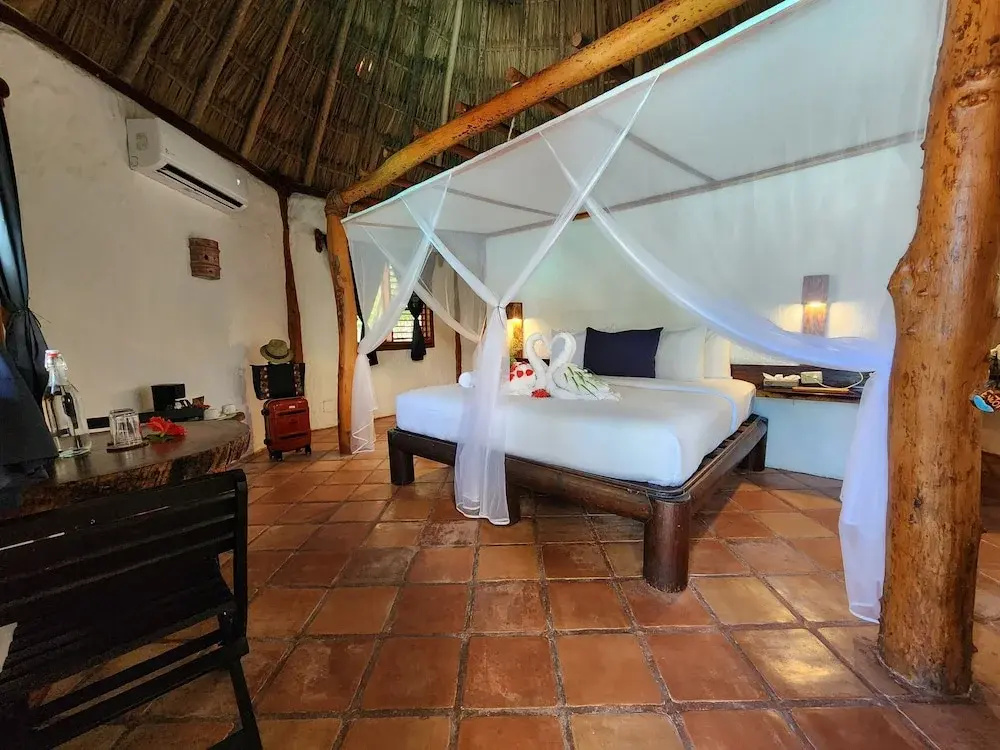 Double Bungalow with balcony and with ocean view (full double bed)