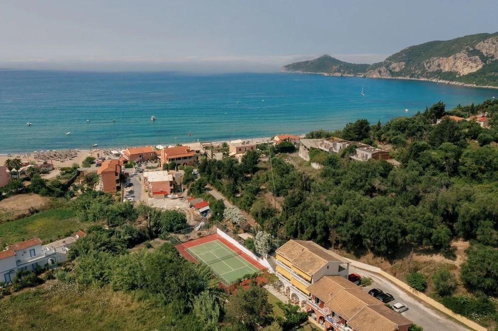 Beach & Waterfront