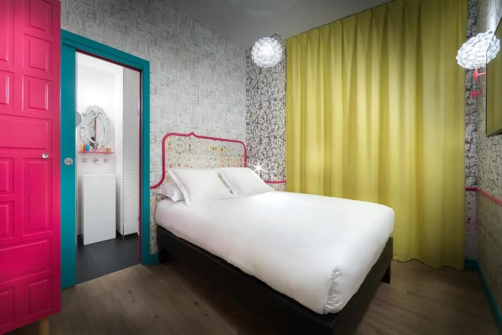 Hôtel Crayon Rouge 41