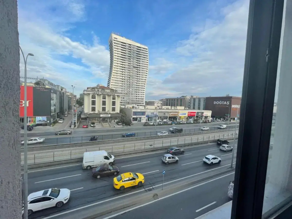 La VIE Suite Hotel