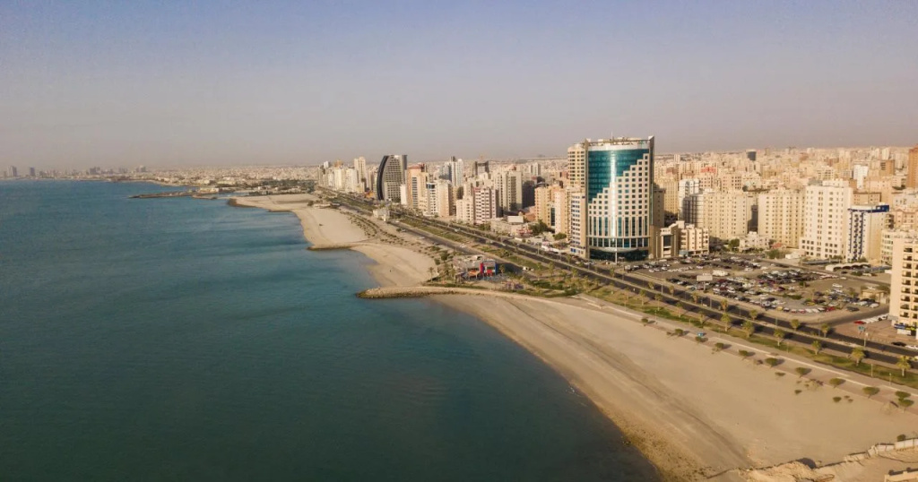 Beach & Waterfront